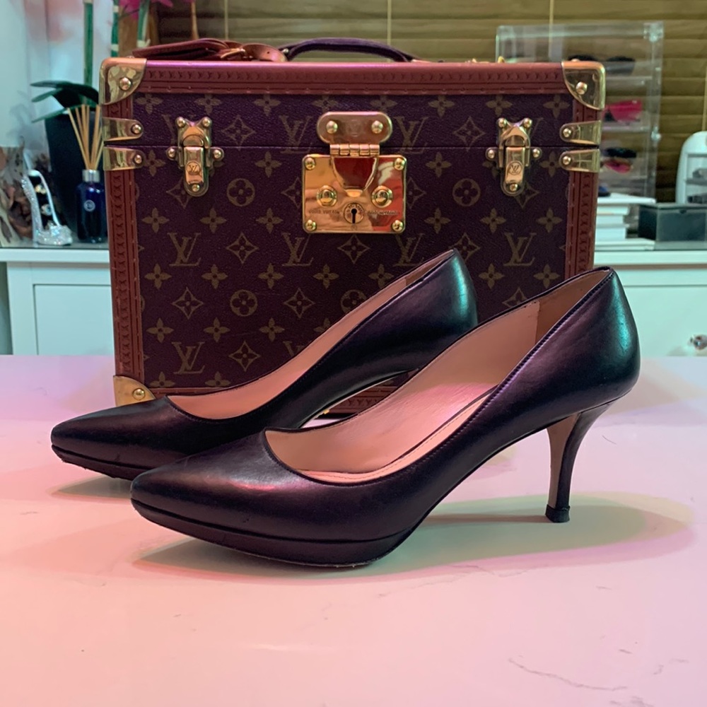 Prada Pointed Toe Black Platform Pumps EU 40